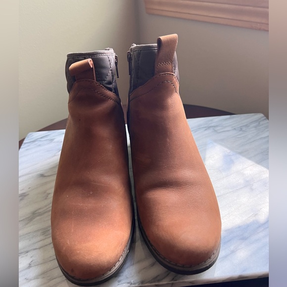 EUC Merrell Chateau Mid Bootie Oak Brown Women’s 10 Pull on Zip - Picture 2 of 6